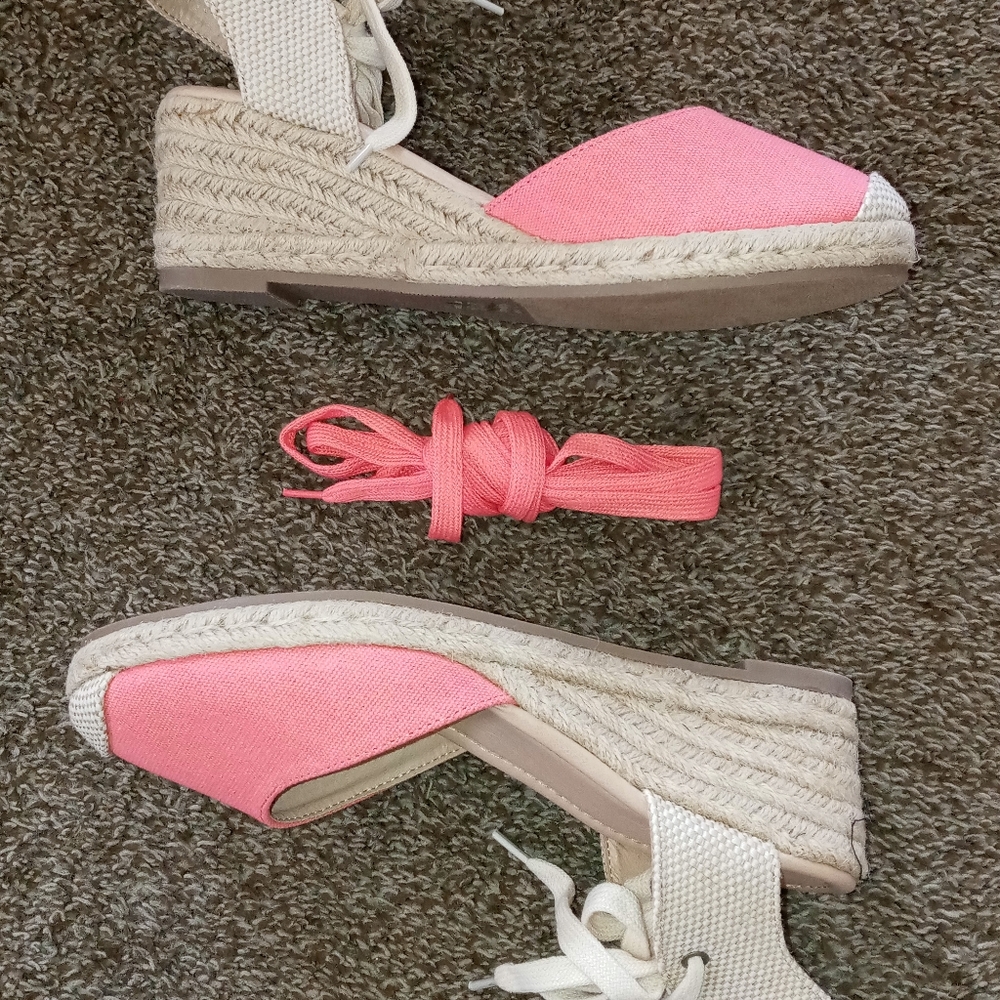 Pink and badge wedged heels